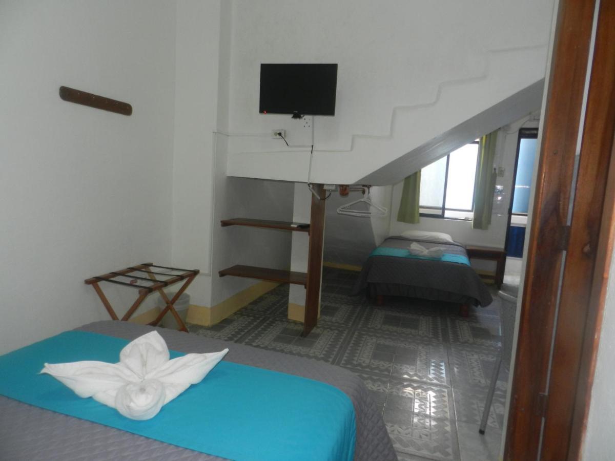 פורטו איורה Hostal Gardner Galapagos מראה חיצוני תמונה