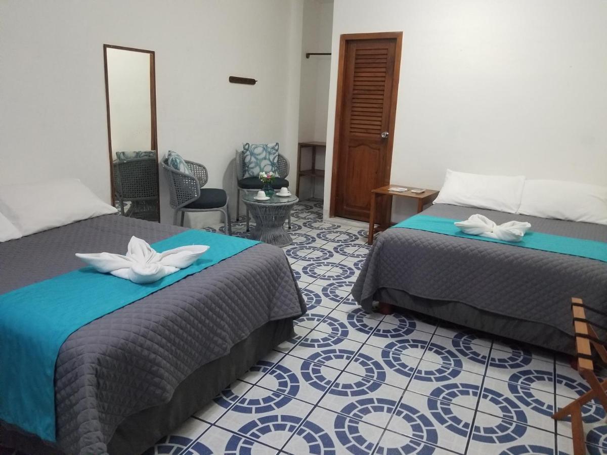 פורטו איורה Hostal Gardner Galapagos מראה חיצוני תמונה